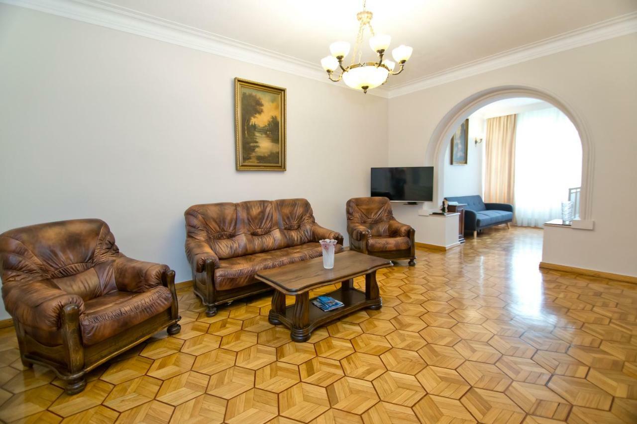 Seaside Luxury Apartment Batumi Exterior photo